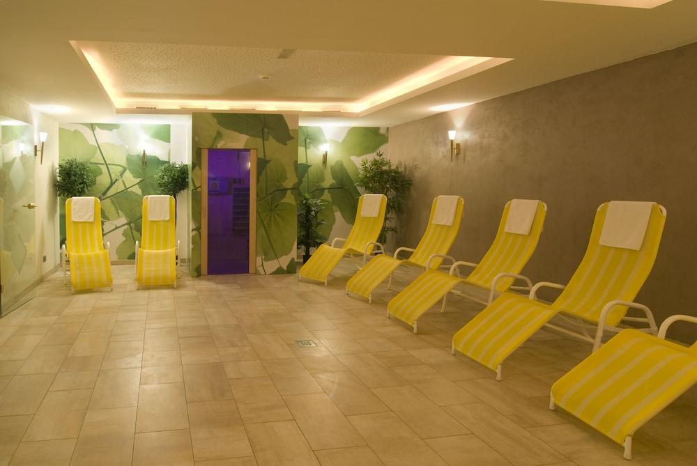 Hotel Braeuwirt Кирхберг Экстерьер фото