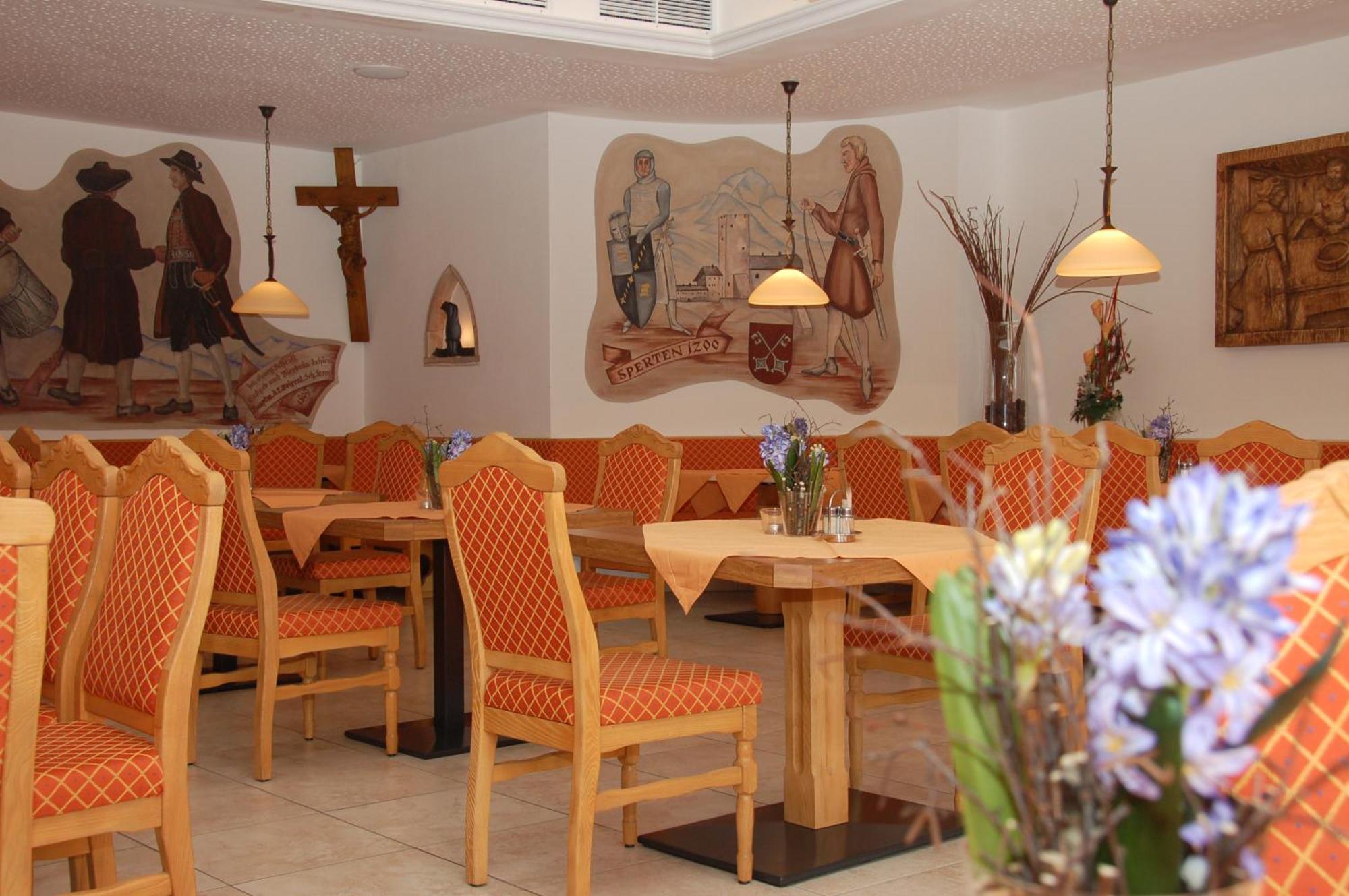 Hotel Braeuwirt Кирхберг Экстерьер фото