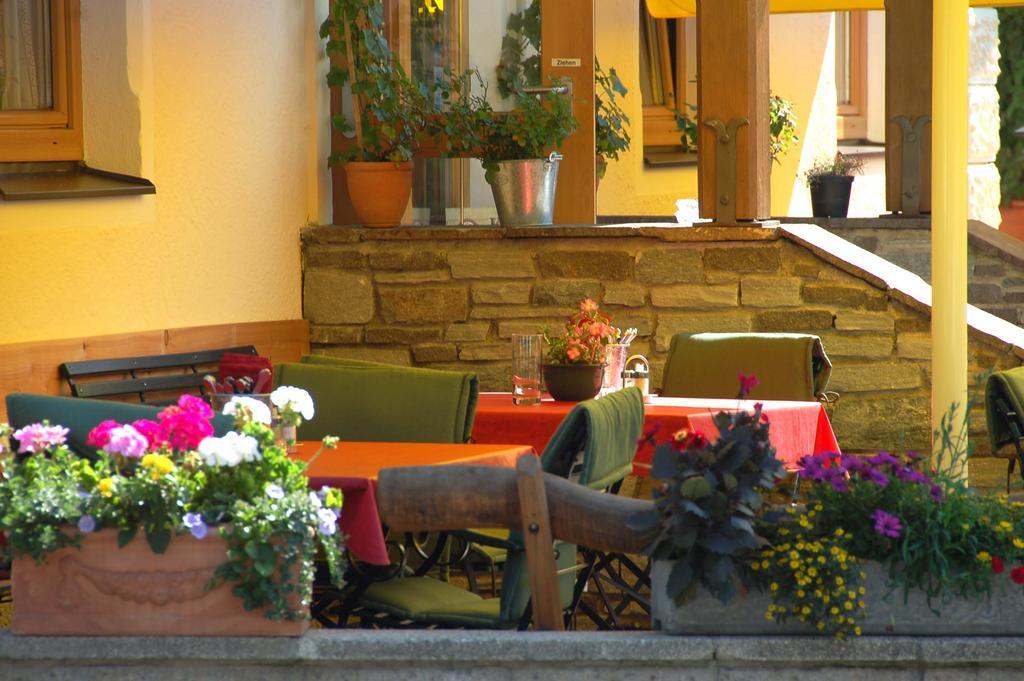 Hotel Braeuwirt Кирхберг Экстерьер фото